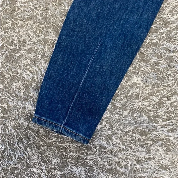 Alice + Olivia AO LA High Waisted rise button fly Ripped denim Skinny Jeans